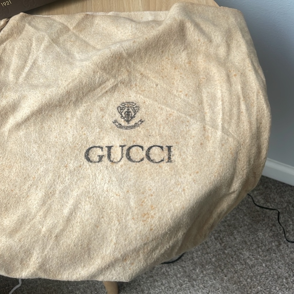 Vintage AUTHENTIC Gucci Clutch with original dust bag - Picture 10 of 10